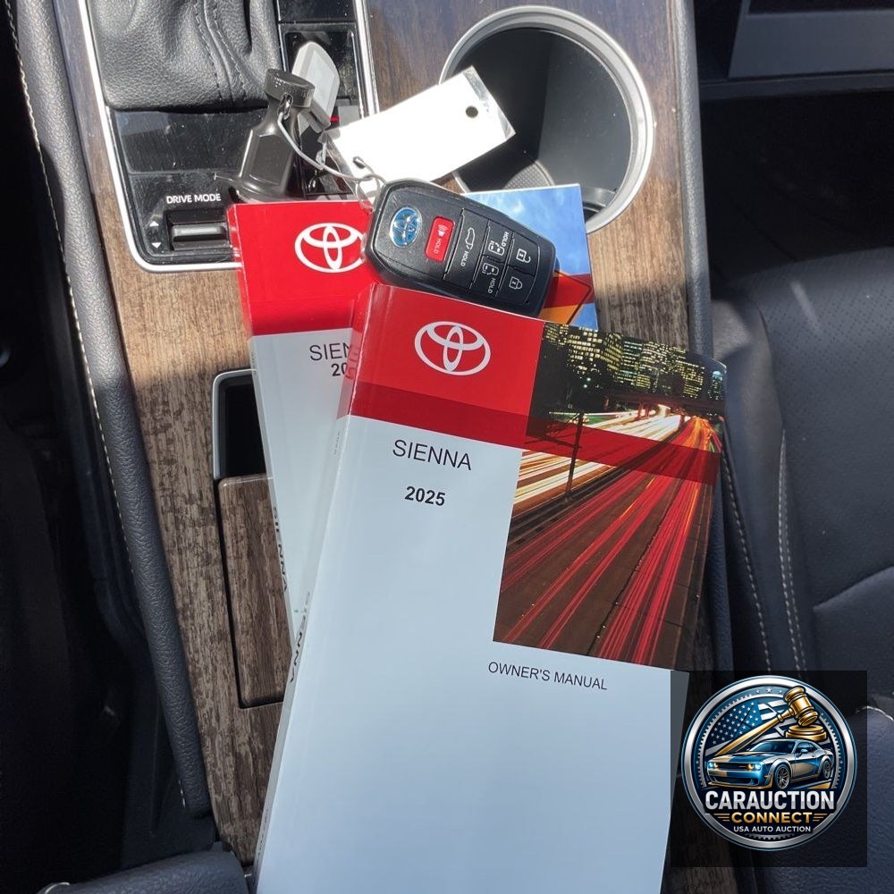 2025 Toyota Sienna Platinum 7-Passenger