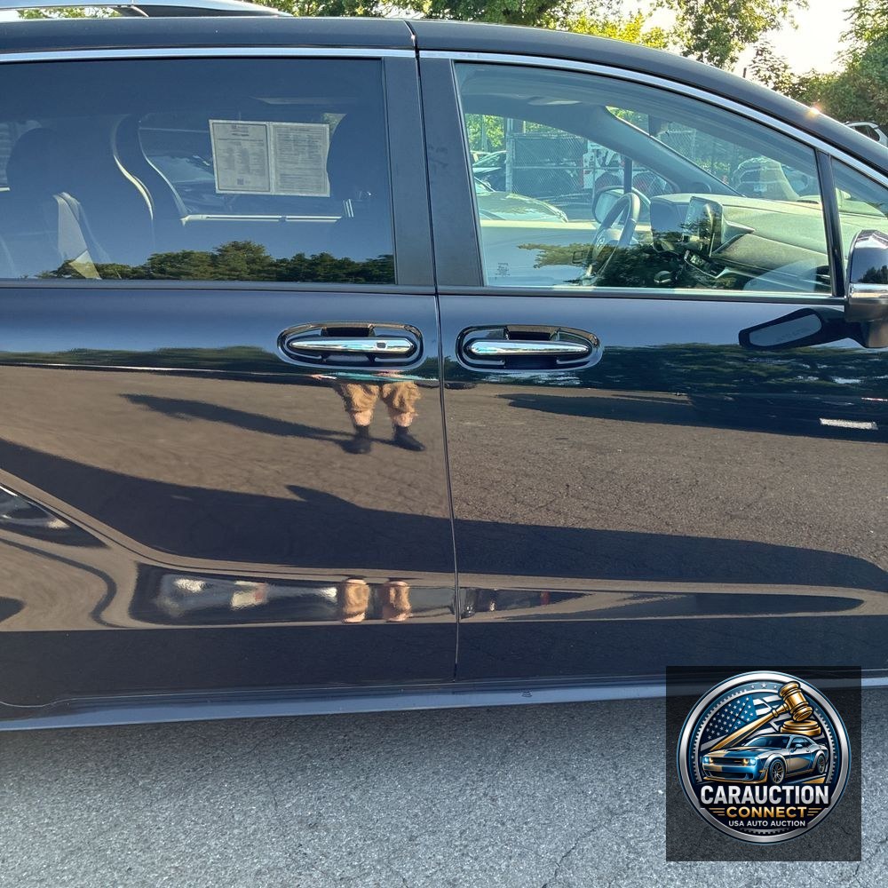 2022 Toyota Sienna Platinum 7-Passenger