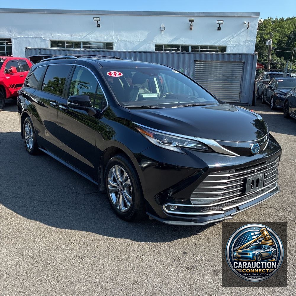 2022 Toyota Sienna Platinum 7-Passenger