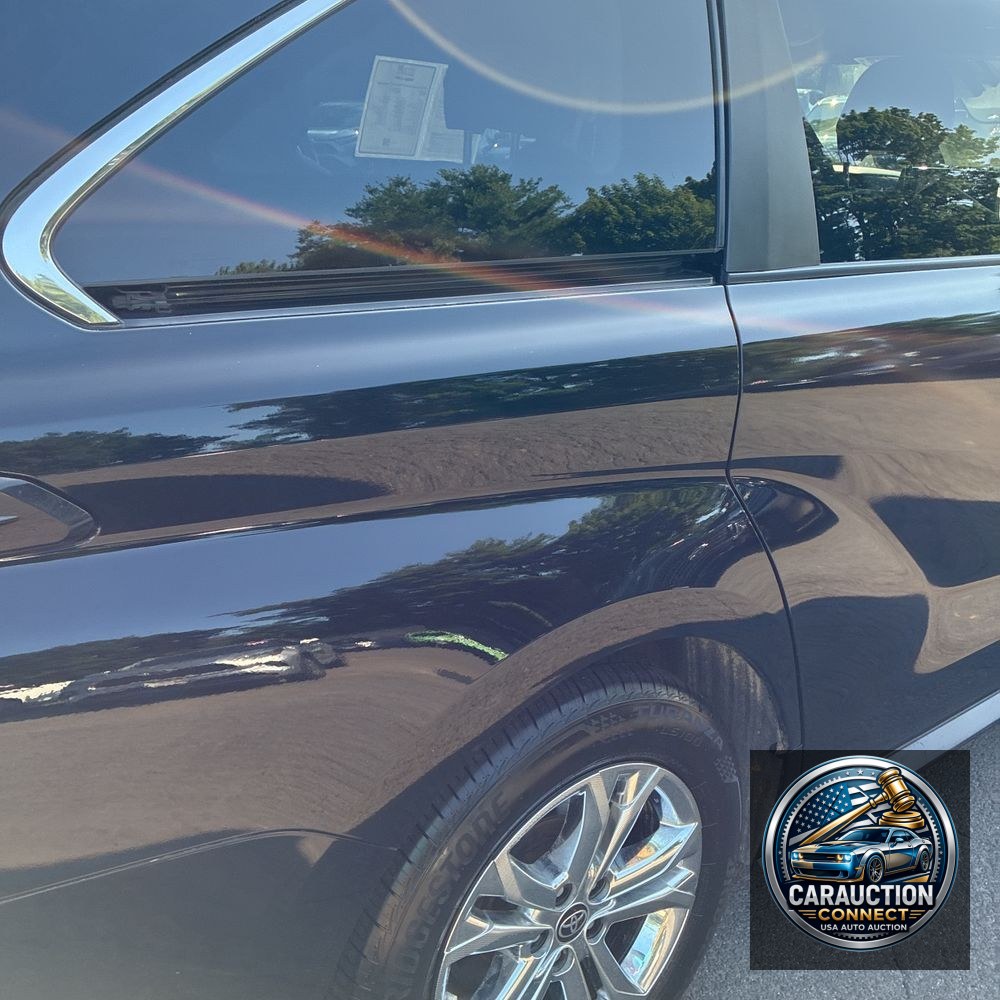 2022 Toyota Sienna Platinum 7-Passenger
