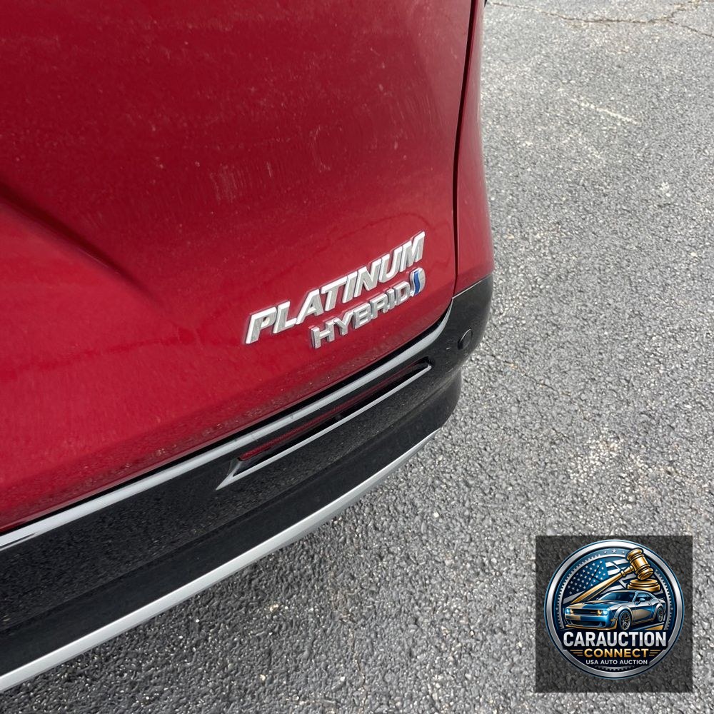 2022 Toyota Sienna Platinum 7-Passenger