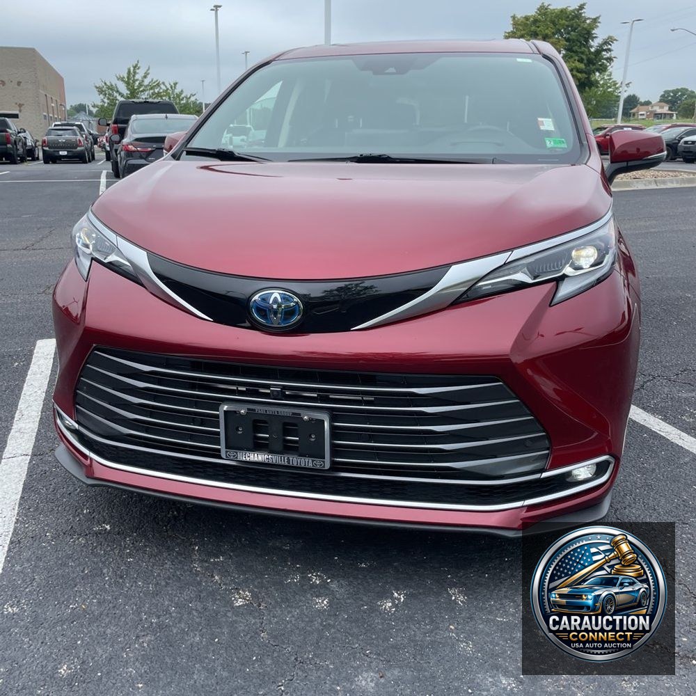 2022 Toyota Sienna Platinum 7-Passenger