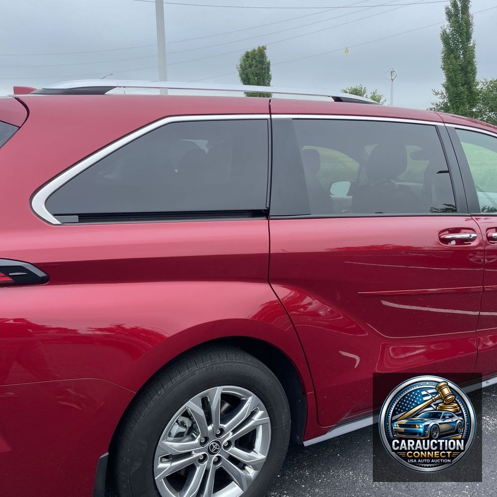 2022 Toyota Sienna Platinum 7-Passenger