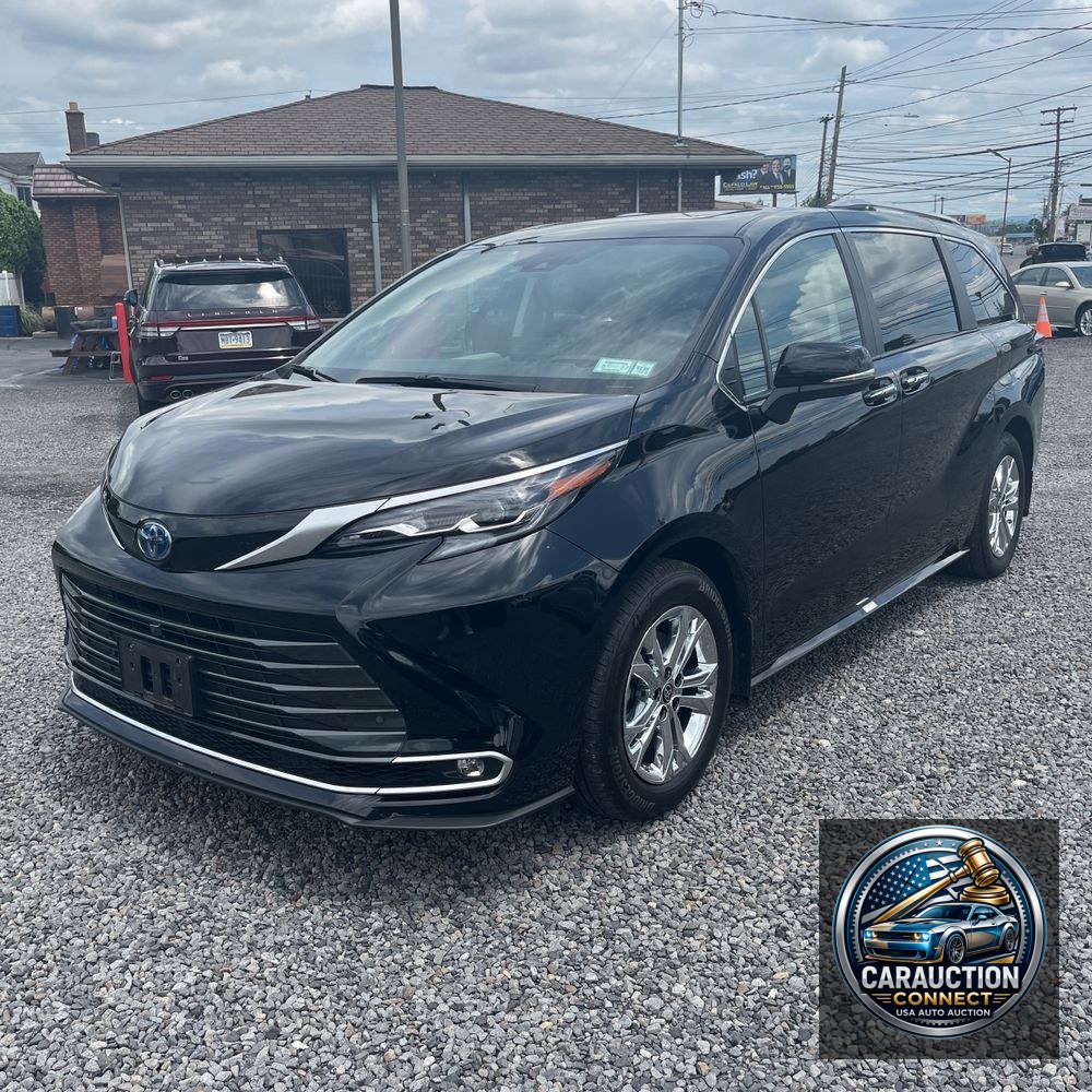 2024 Toyota Sienna Platinum 7-Passenger