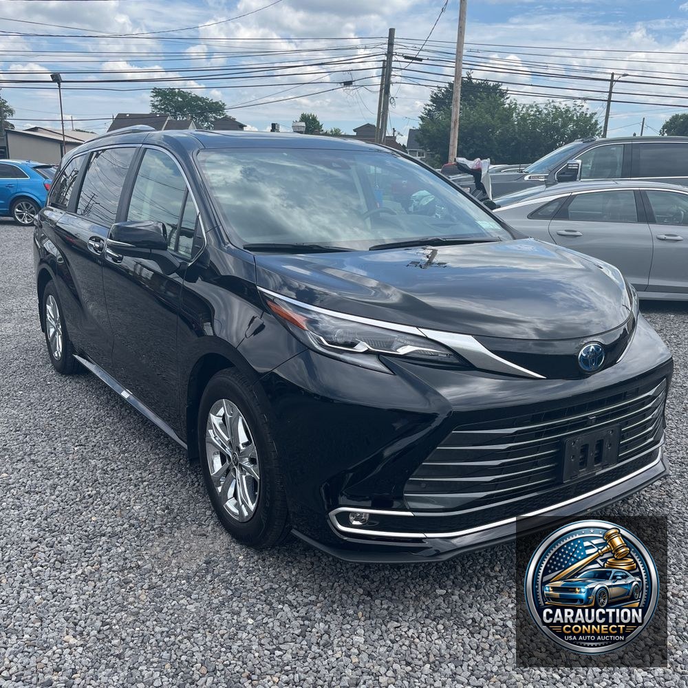 2024 Toyota Sienna Platinum 7-Passenger