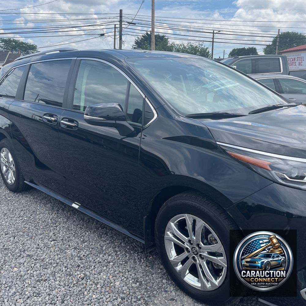 2024 Toyota Sienna Platinum 7-Passenger
