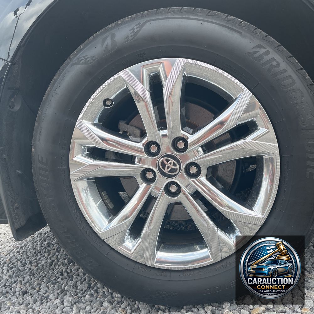 2024 Toyota Sienna Platinum 7-Passenger