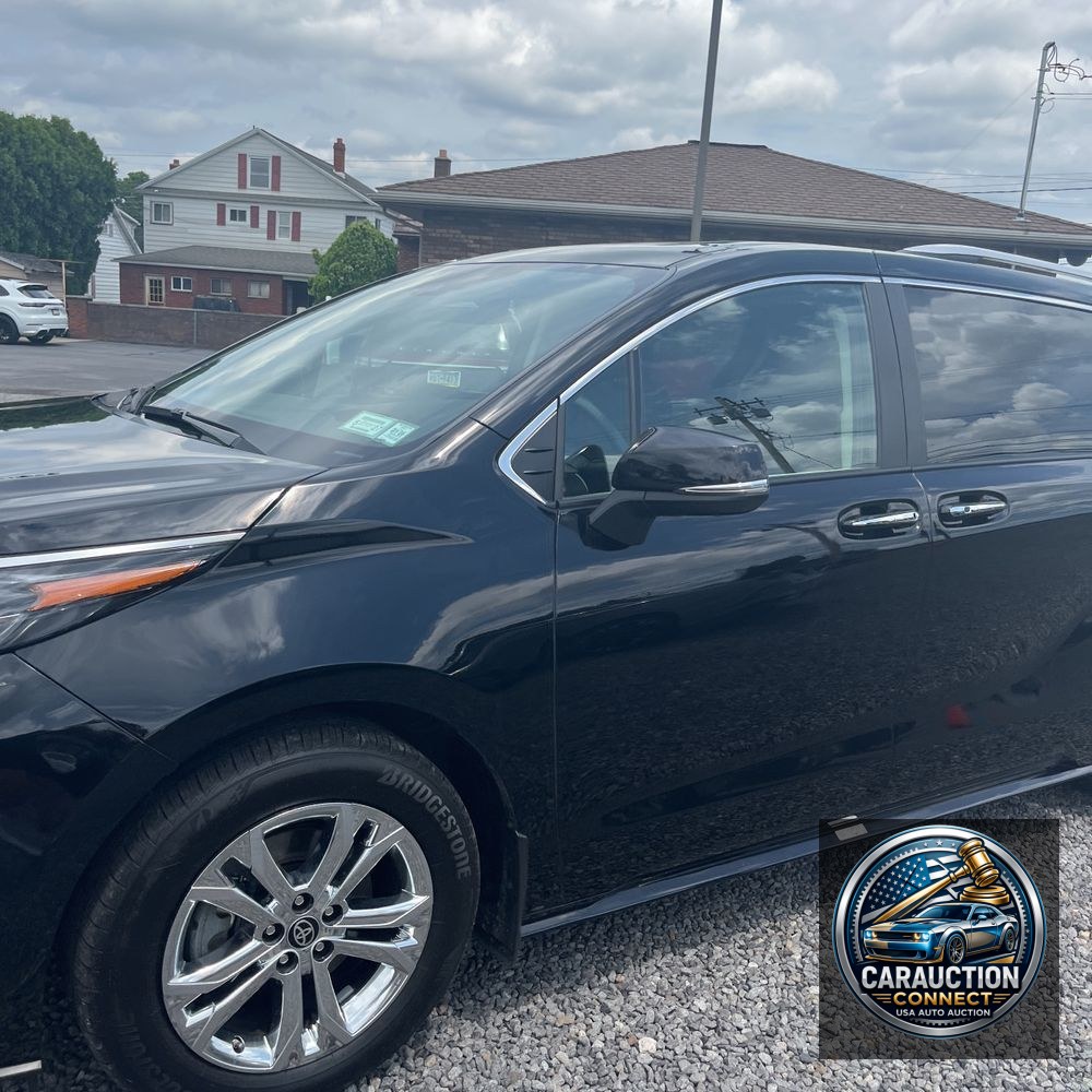 2024 Toyota Sienna Platinum 7-Passenger