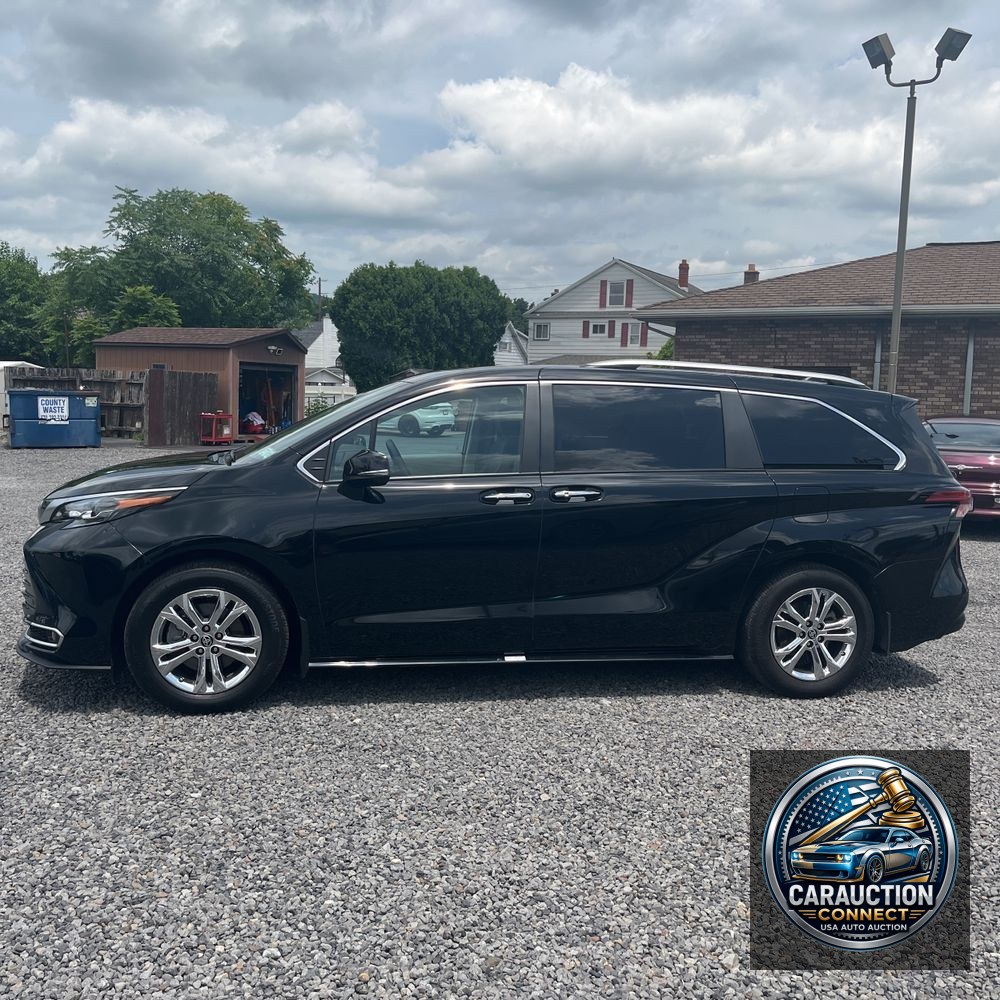 2024 Toyota Sienna Platinum 7-Passenger