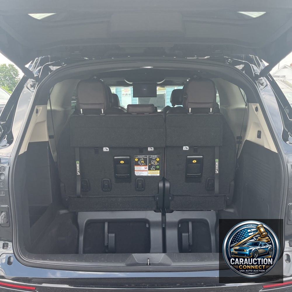 2024 Toyota Sienna Platinum 7-Passenger
