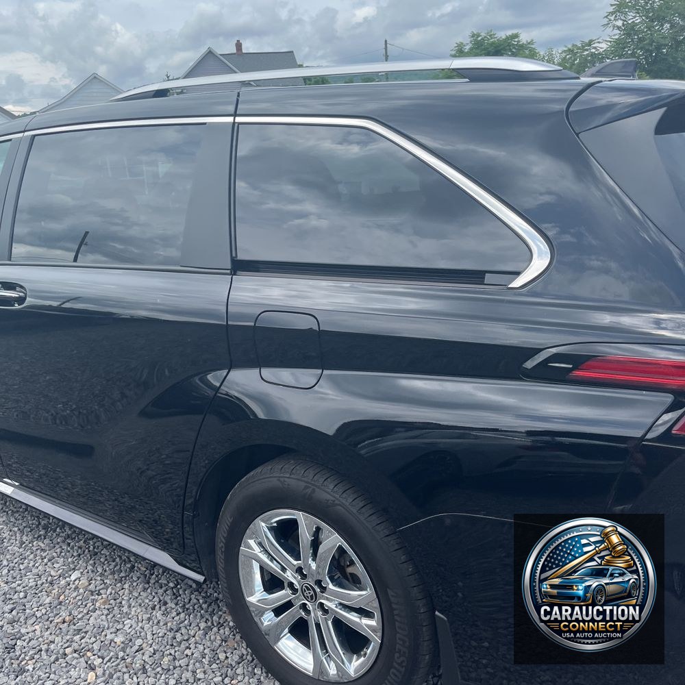 2024 Toyota Sienna Platinum 7-Passenger