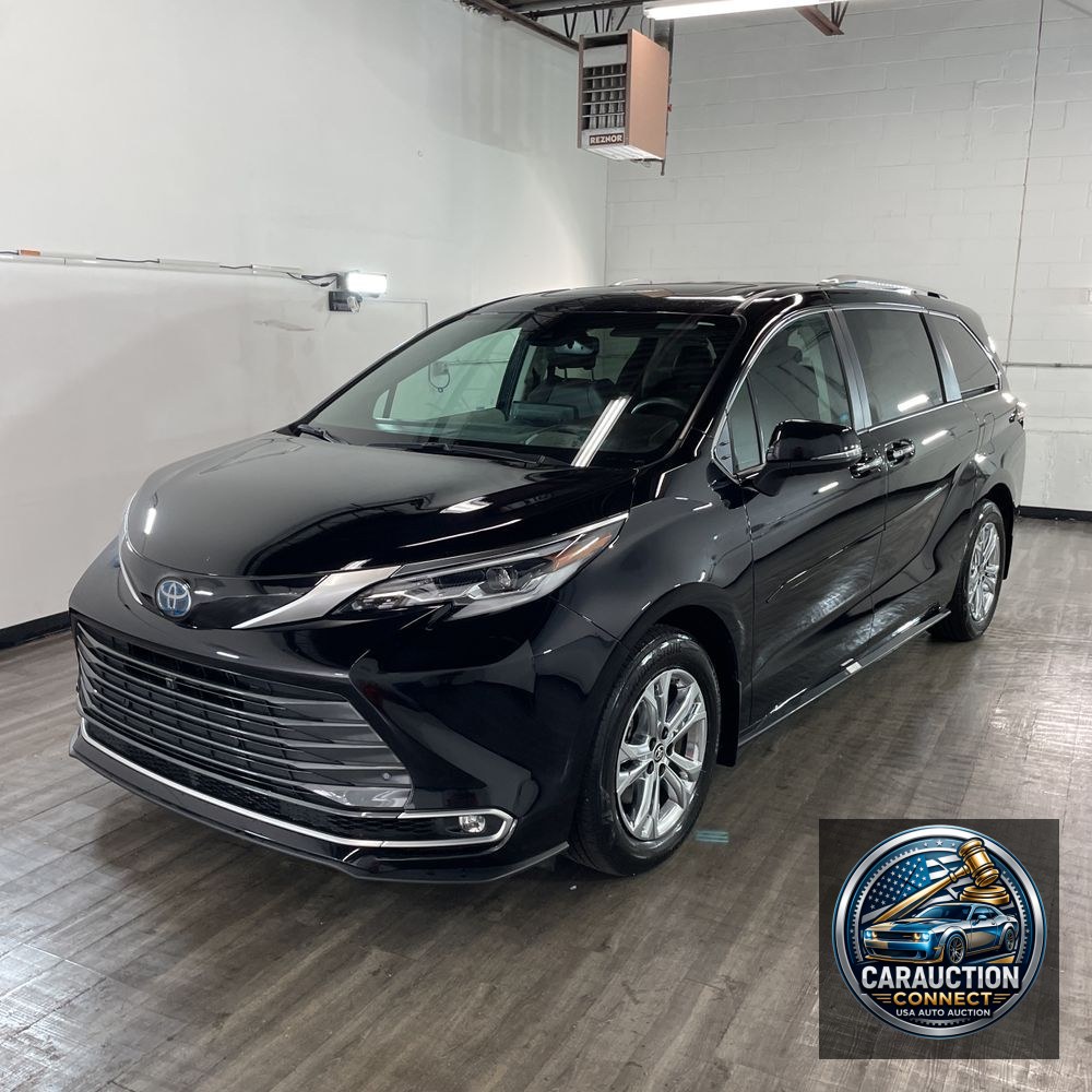 2023 Toyota Sienna Platinum 7-Passenger