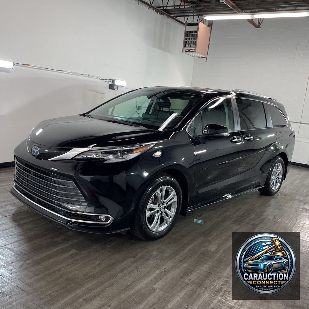 2023 Toyota Sienna Platinum 7-Passenger
