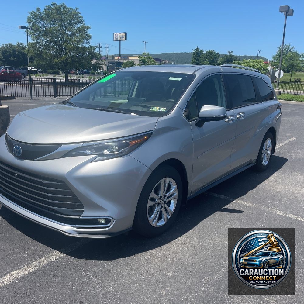 2024 Toyota Sienna Platinum 7-Passenger
