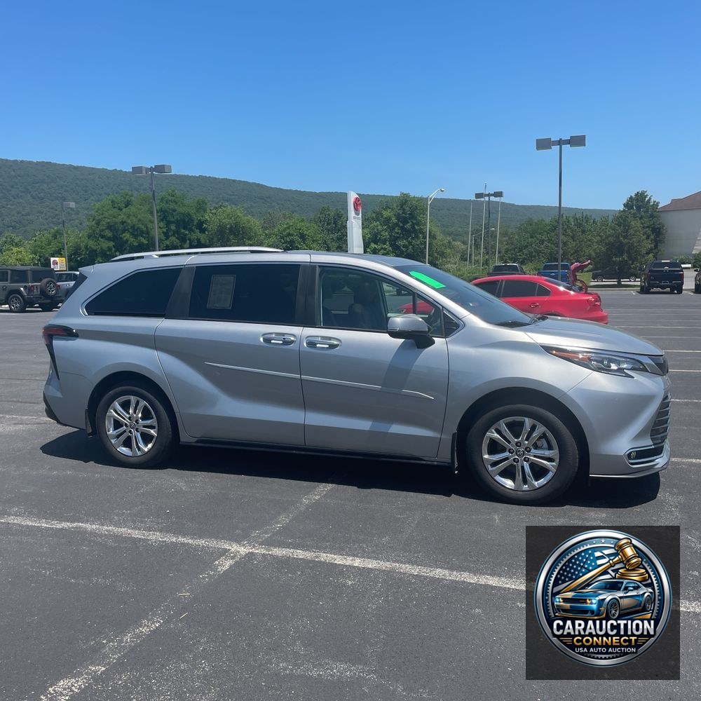 2024 Toyota Sienna Platinum 7-Passenger