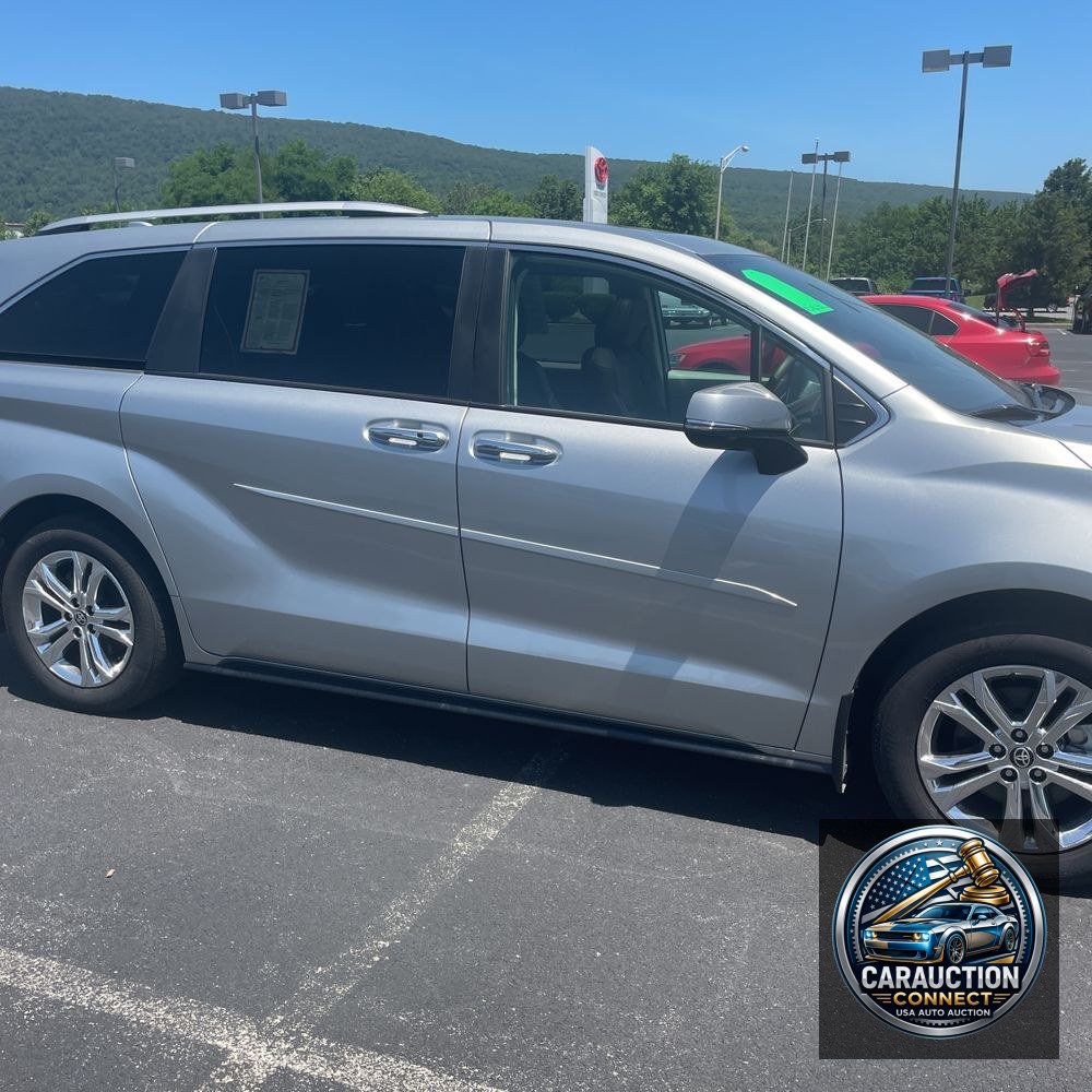 2024 Toyota Sienna Platinum 7-Passenger
