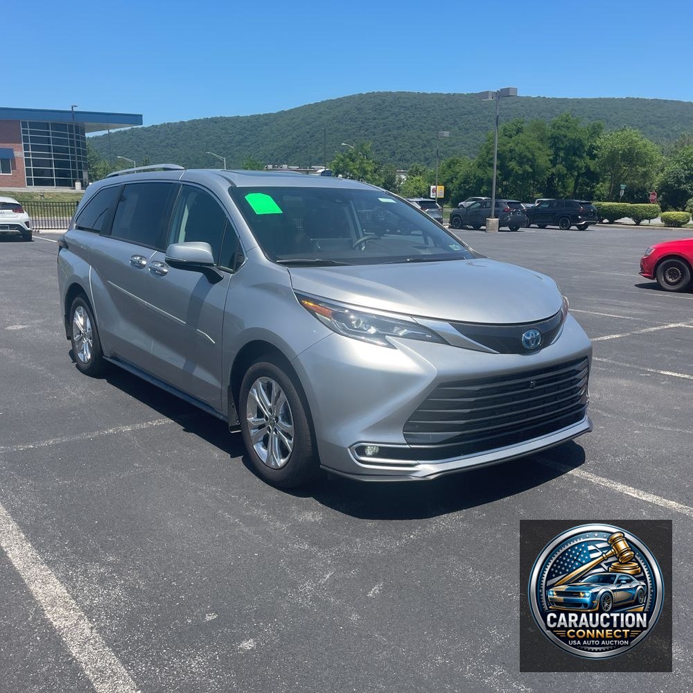 2024 Toyota Sienna Platinum 7-Passenger