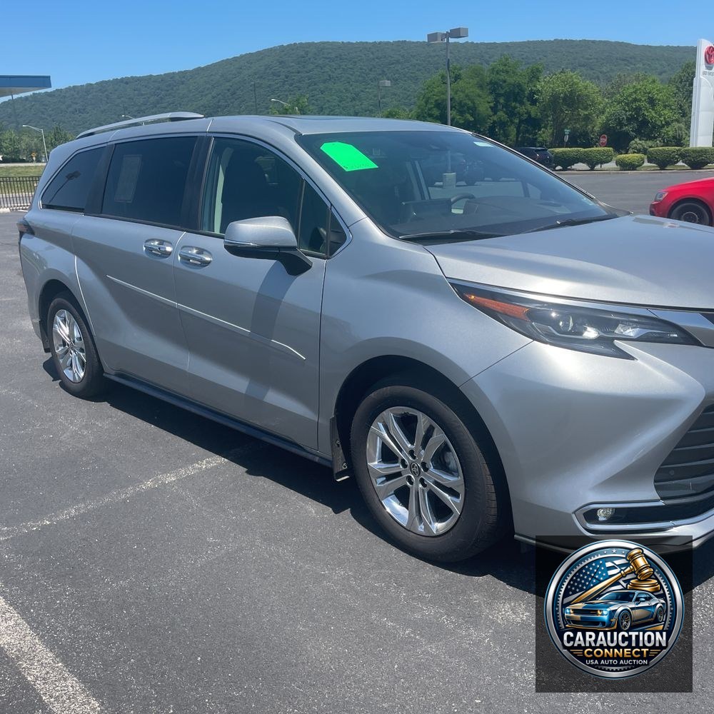 2024 Toyota Sienna Platinum 7-Passenger
