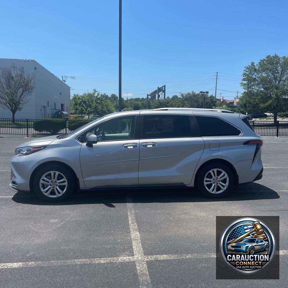 2024 Toyota Sienna Platinum 7-Passenger