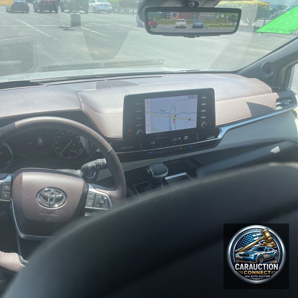2024 Toyota Sienna Platinum 7-Passenger
