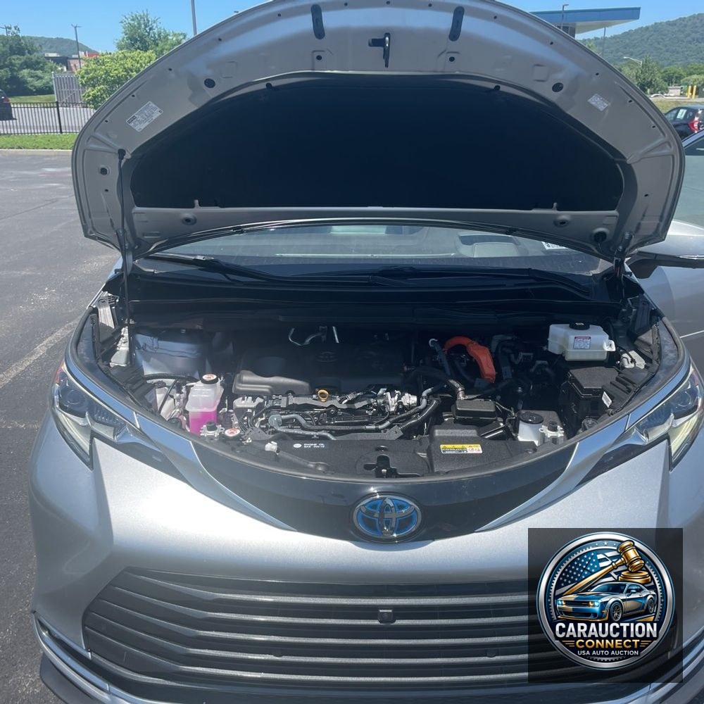 2024 Toyota Sienna Platinum 7-Passenger