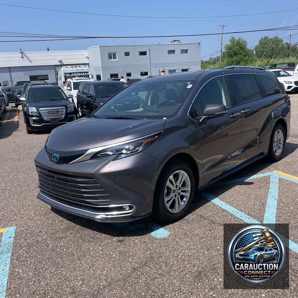 2024 Toyota Sienna Platinum 7-Passenger