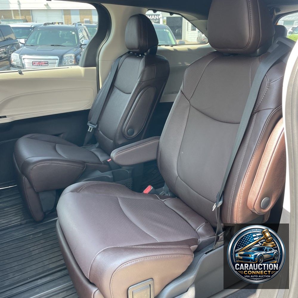 2024 Toyota Sienna Platinum 7-Passenger