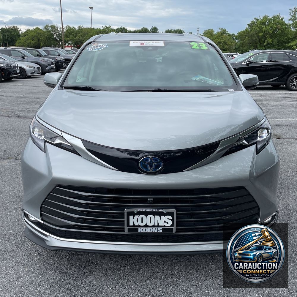 2023 Toyota Sienna Platinum 7-Passenger