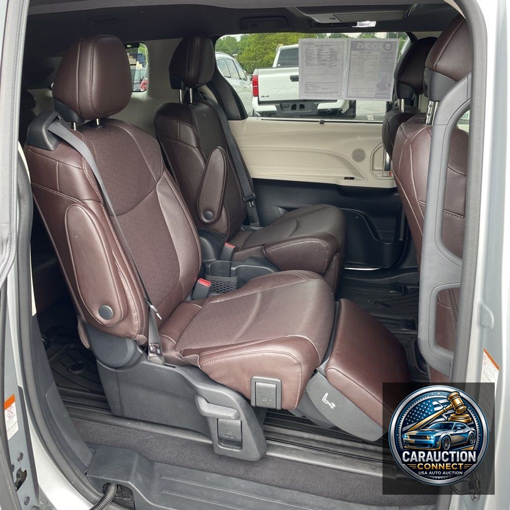 2023 Toyota Sienna Platinum 7-Passenger