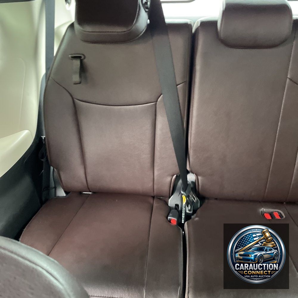 2023 Toyota Sienna Platinum 7-Passenger