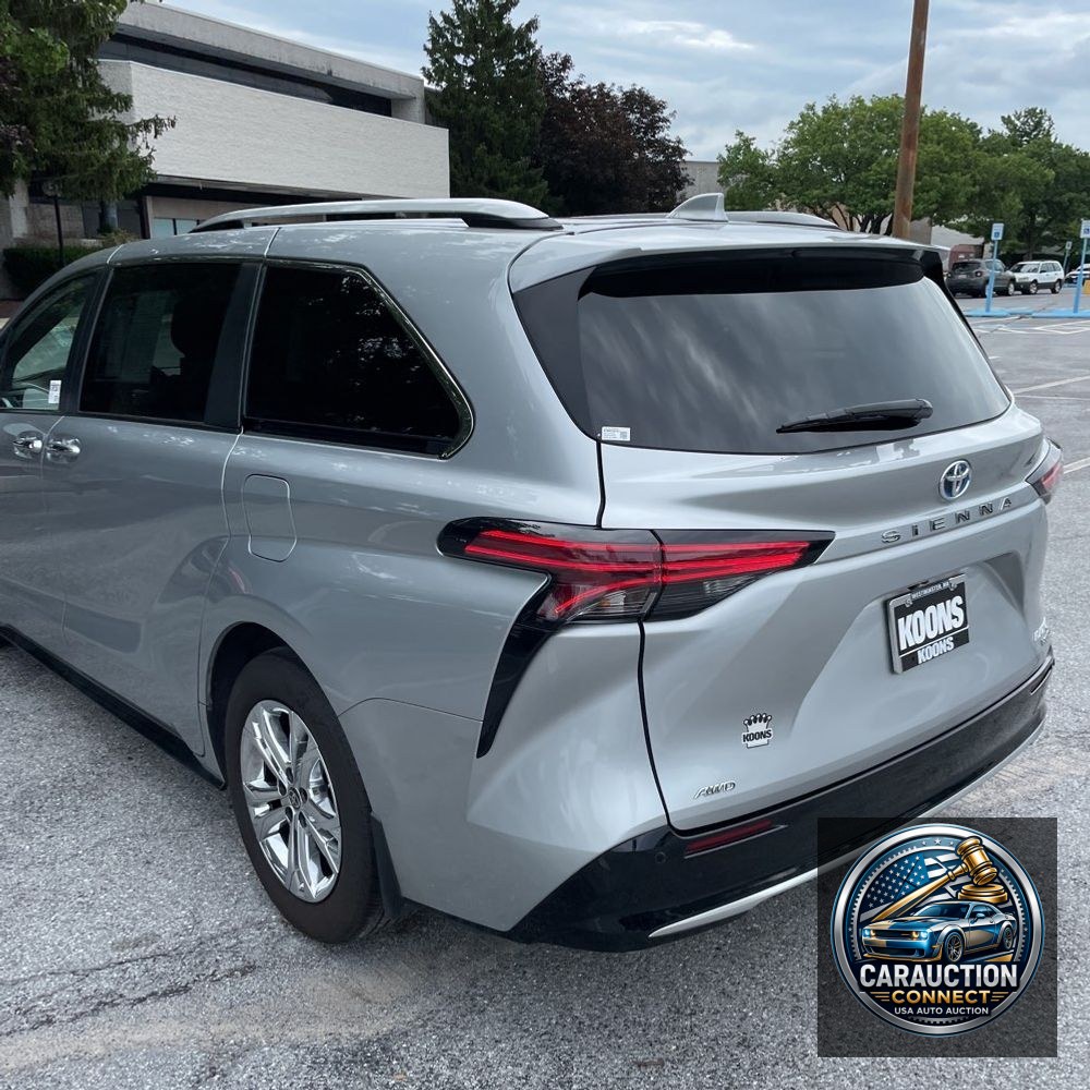 2023 Toyota Sienna Platinum 7-Passenger