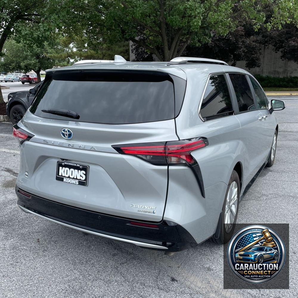 2023 Toyota Sienna Platinum 7-Passenger