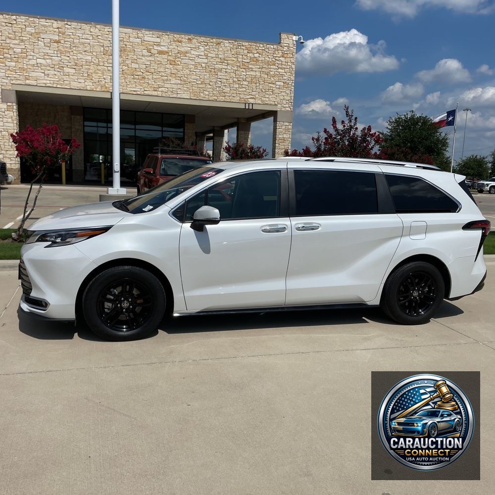 2023 Toyota Sienna Platinum 7-Passenger