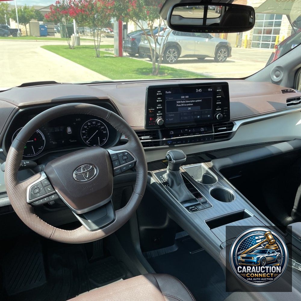 2023 Toyota Sienna Platinum 7-Passenger