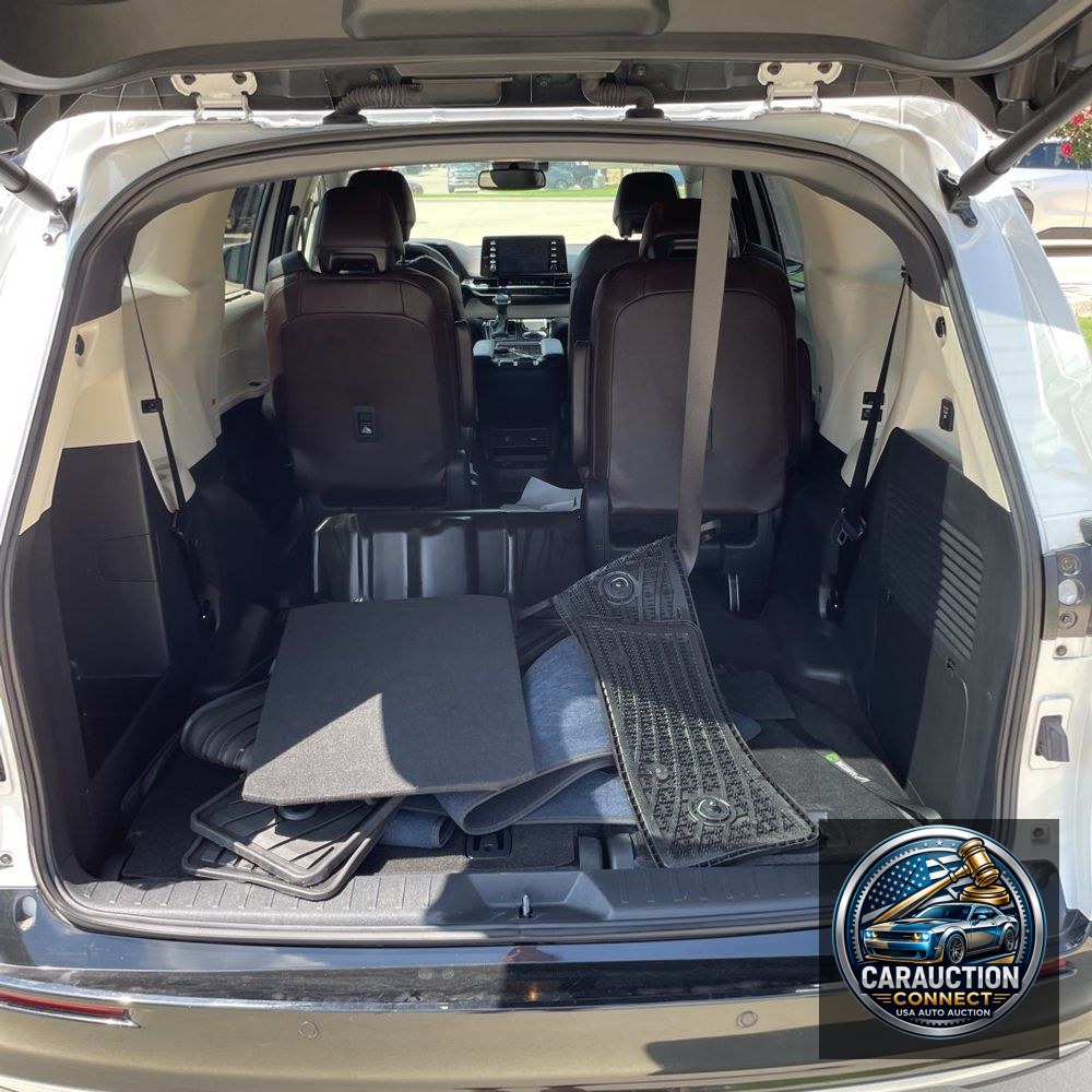 2023 Toyota Sienna Platinum 7-Passenger
