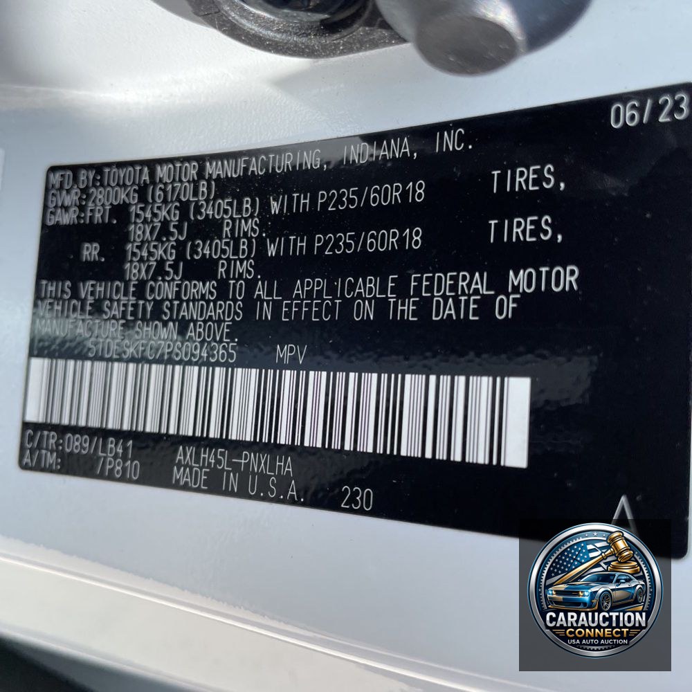 2023 Toyota Sienna Platinum 7-Passenger