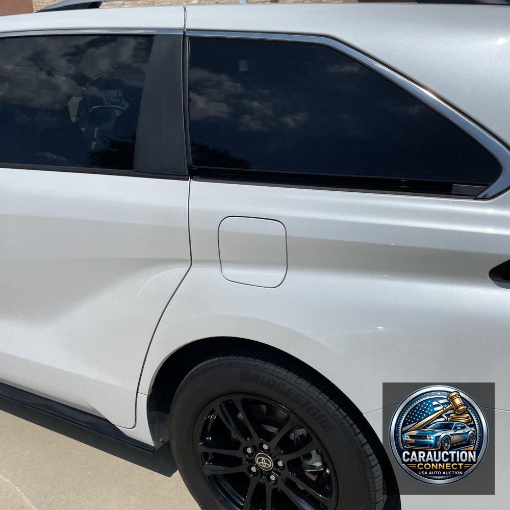 2023 Toyota Sienna Platinum 7-Passenger