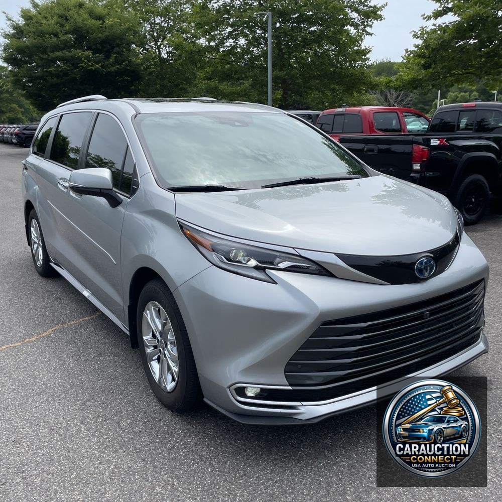 2023 Toyota Sienna Platinum 7-Passenger