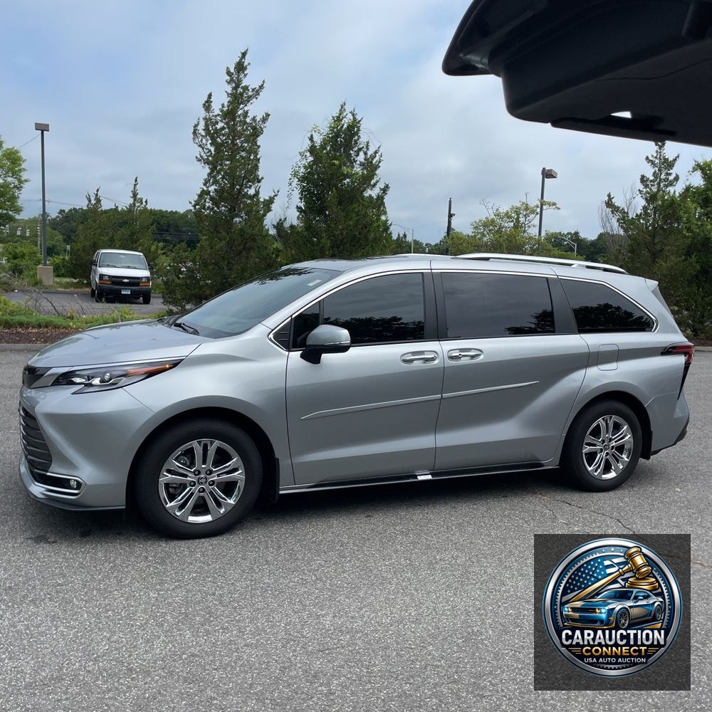 2023 Toyota Sienna Platinum 7-Passenger