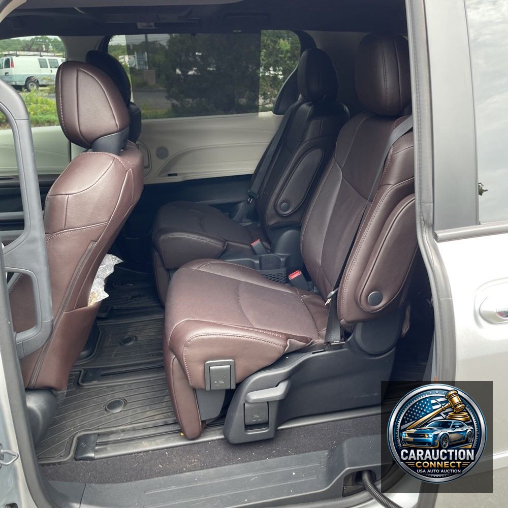 2023 Toyota Sienna Platinum 7-Passenger