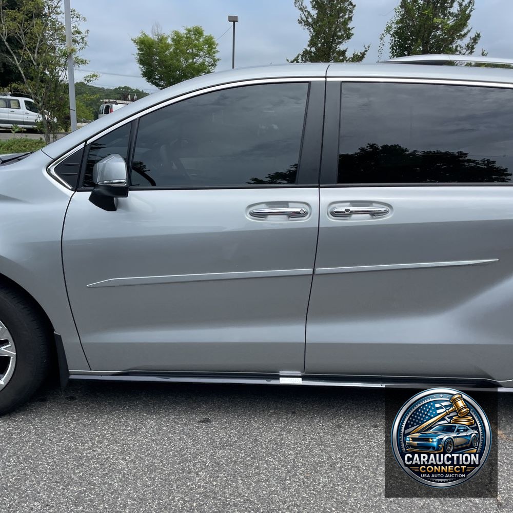 2023 Toyota Sienna Platinum 7-Passenger
