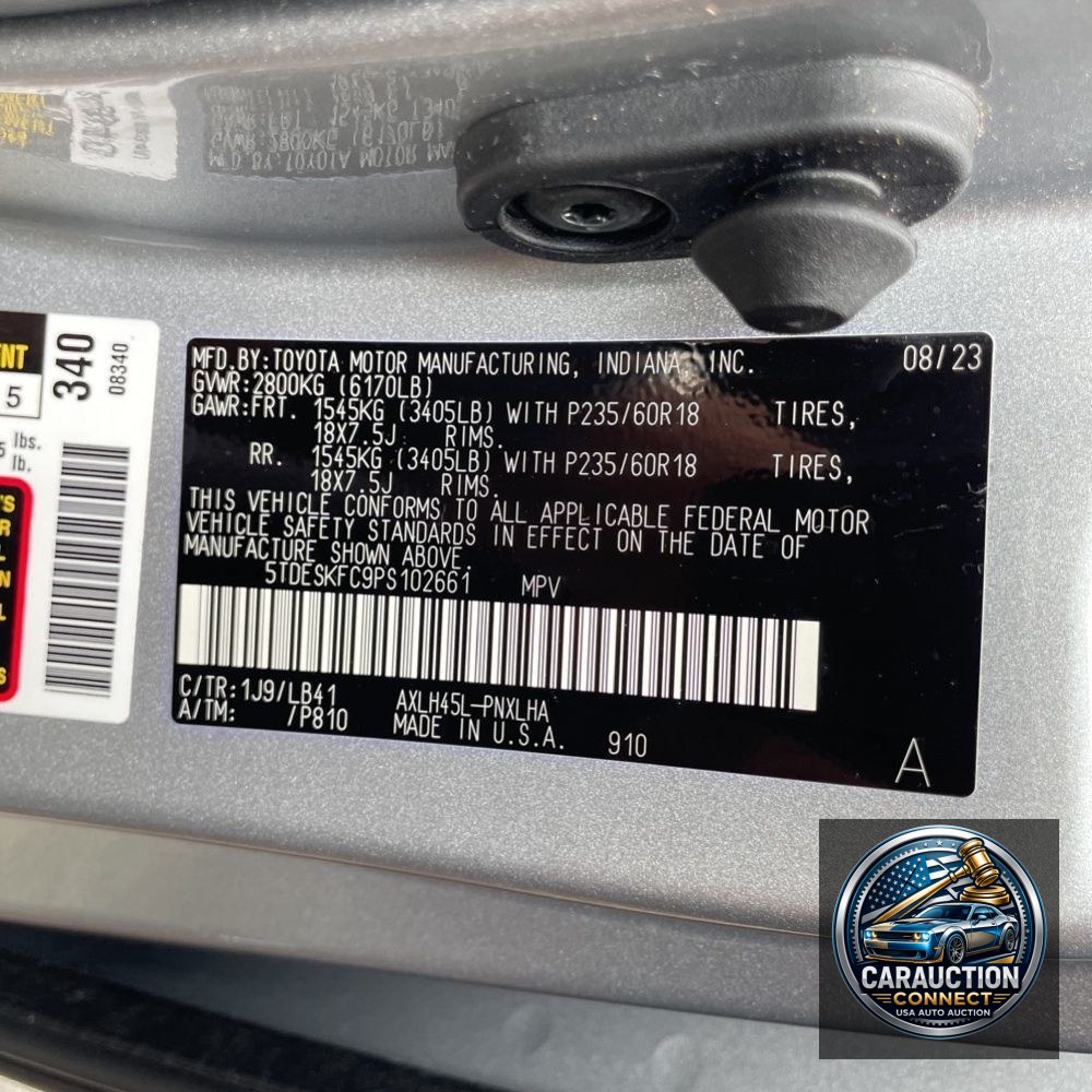 2023 Toyota Sienna Platinum 7-Passenger
