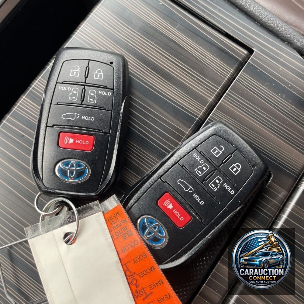 2023 Toyota Sienna Platinum 7-Passenger