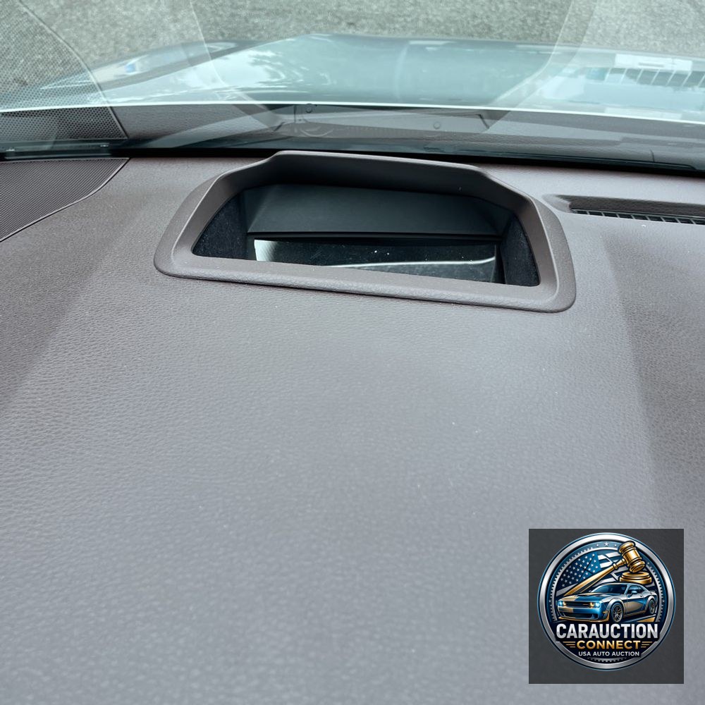 2023 Toyota Sienna Platinum 7-Passenger