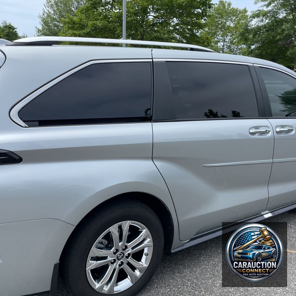 2023 Toyota Sienna Platinum 7-Passenger