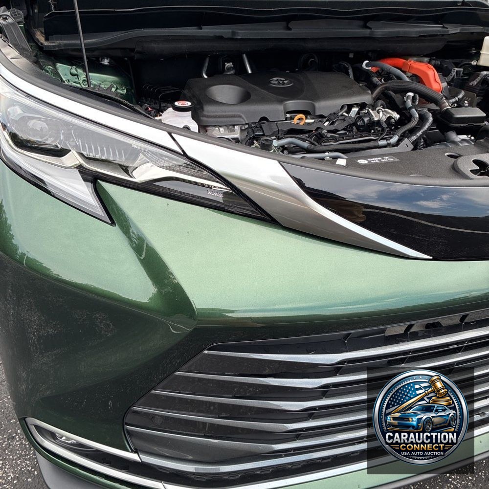 2023 Toyota Sienna Hybrid Platinum 5D Wagon 7 Pass AWD