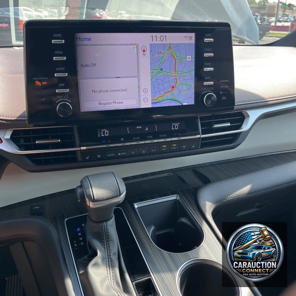 2023 Toyota Sienna Platinum 7-Passenger