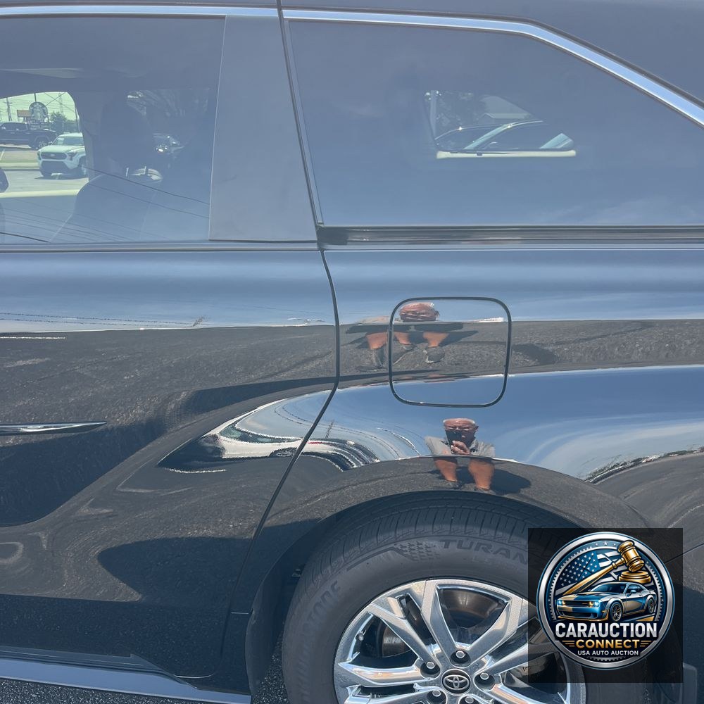 2023 Toyota Sienna Platinum 7-Passenger