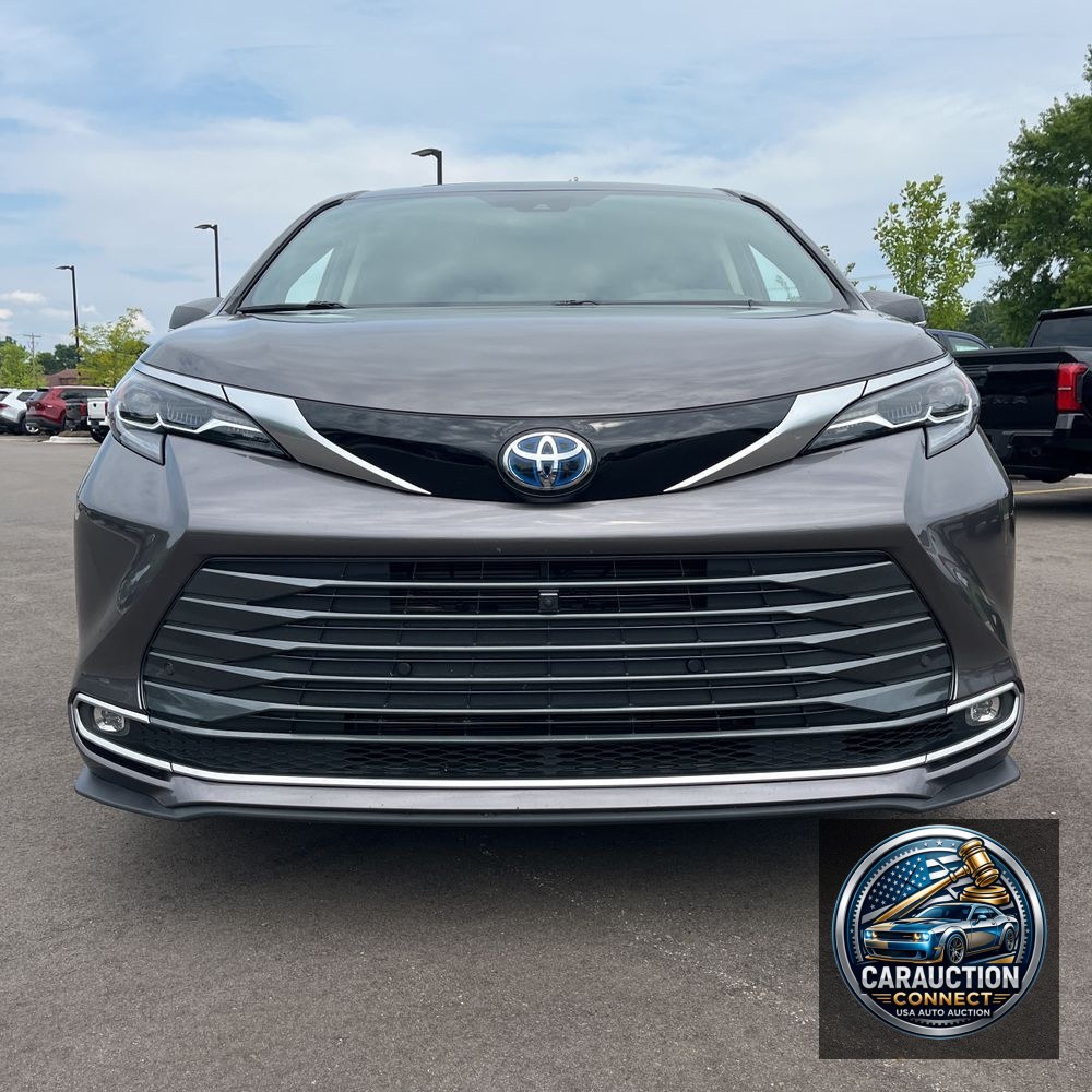 2024 Toyota Sienna Platinum 7-Passenger