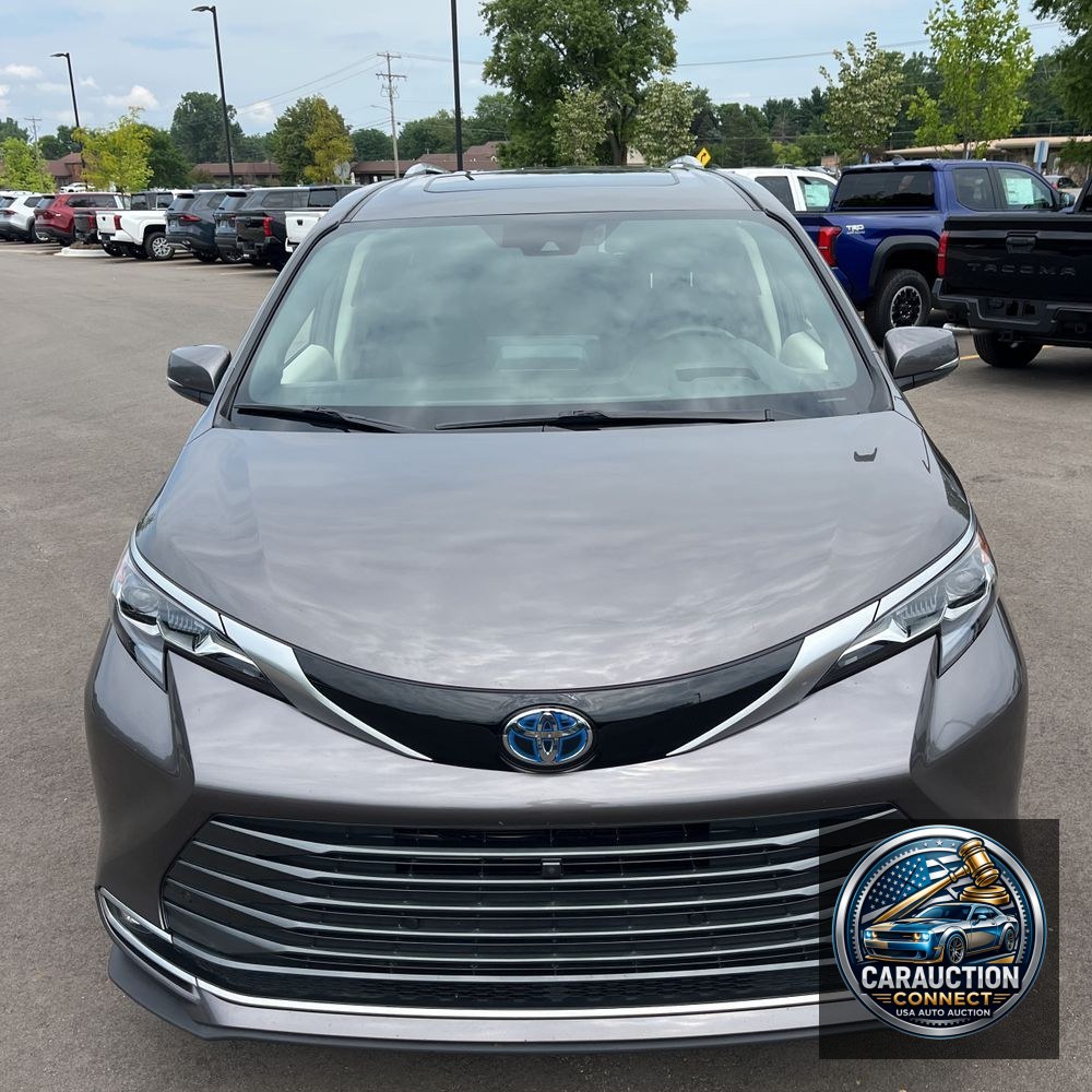 2024 Toyota Sienna Platinum 7-Passenger